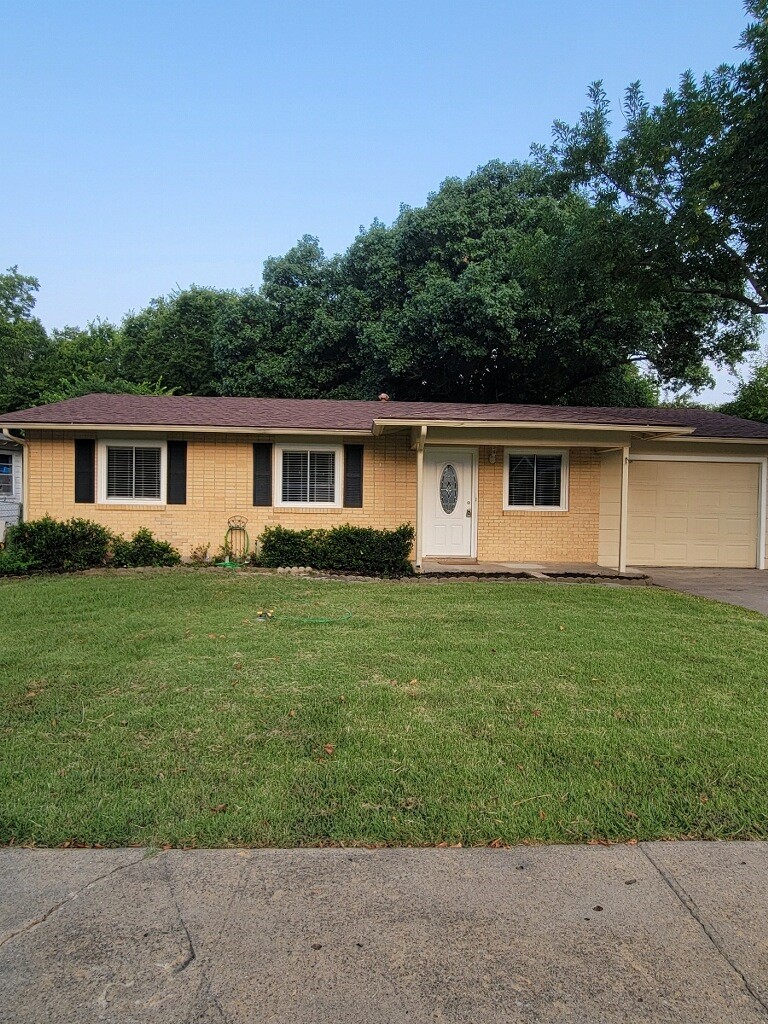320 S 3rd Street Wylie TX 75098