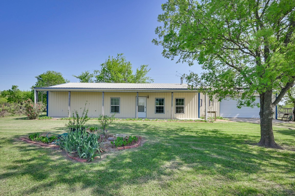 9957 W State Highway 31 Corsicana TX 75110