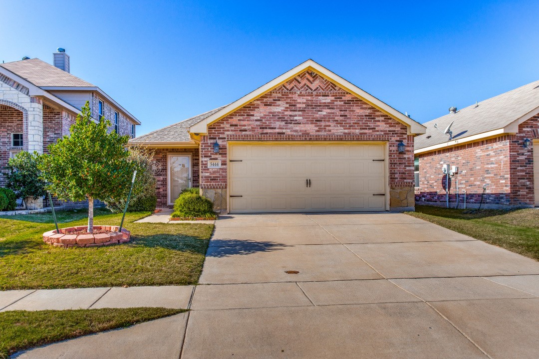 5444 Grenada Drive Fort Worth TX 76119