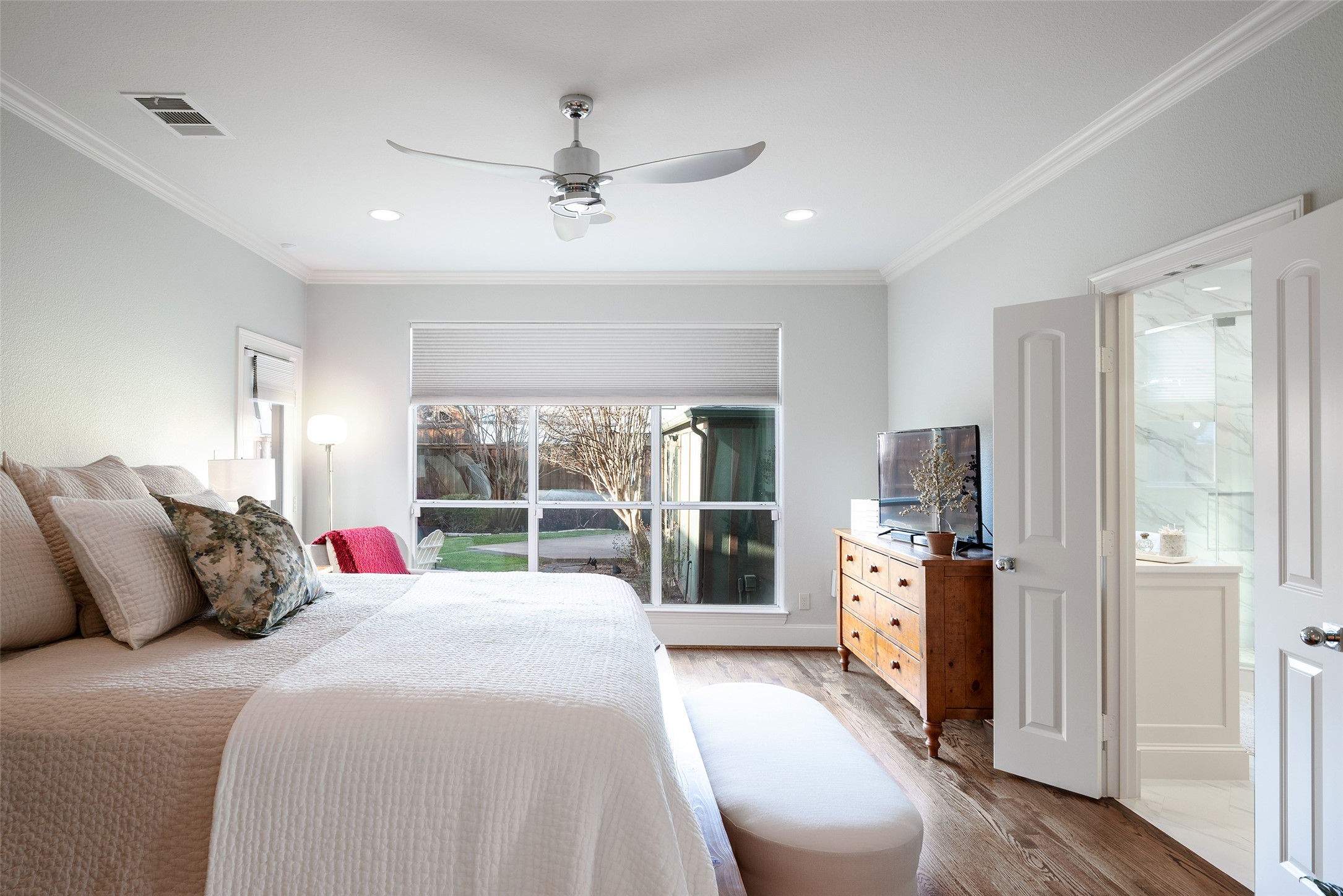 4623 W Amherst Avenue Dallas TX 75209