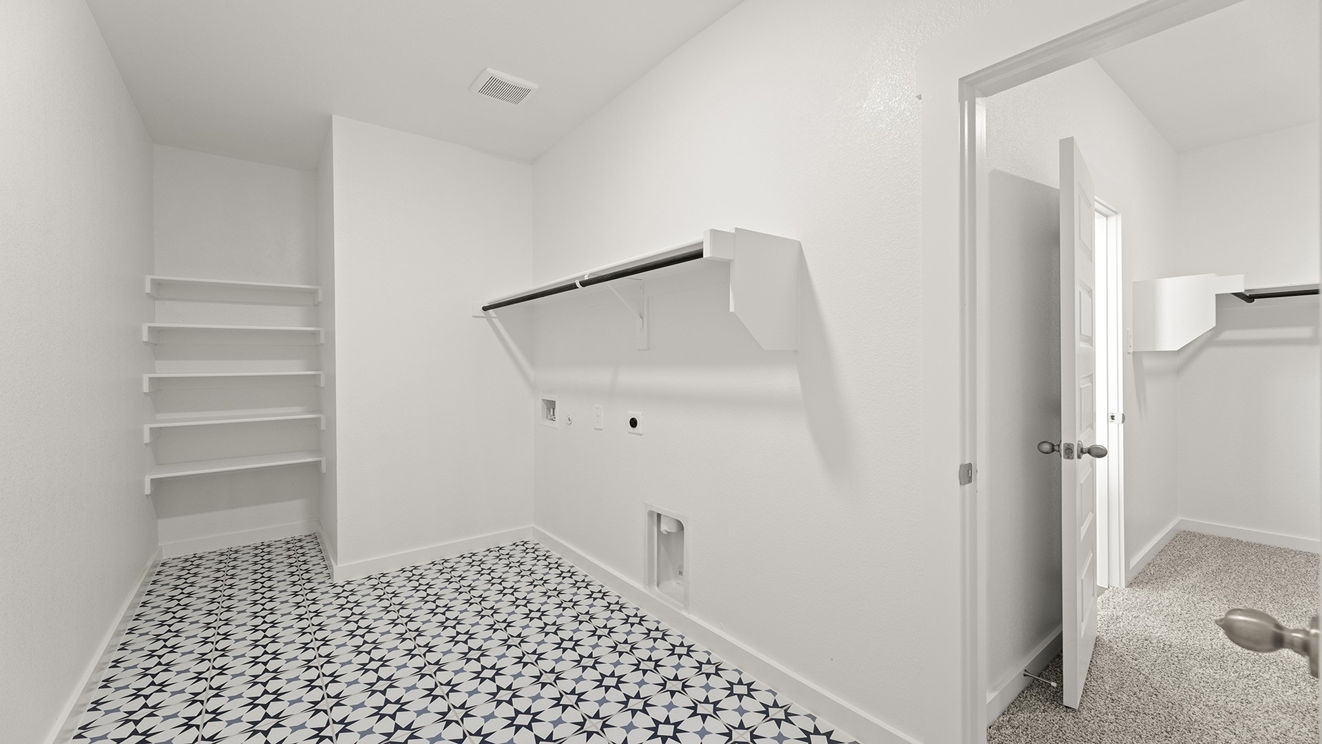1632 Elle Lane Aubrey TX 76227