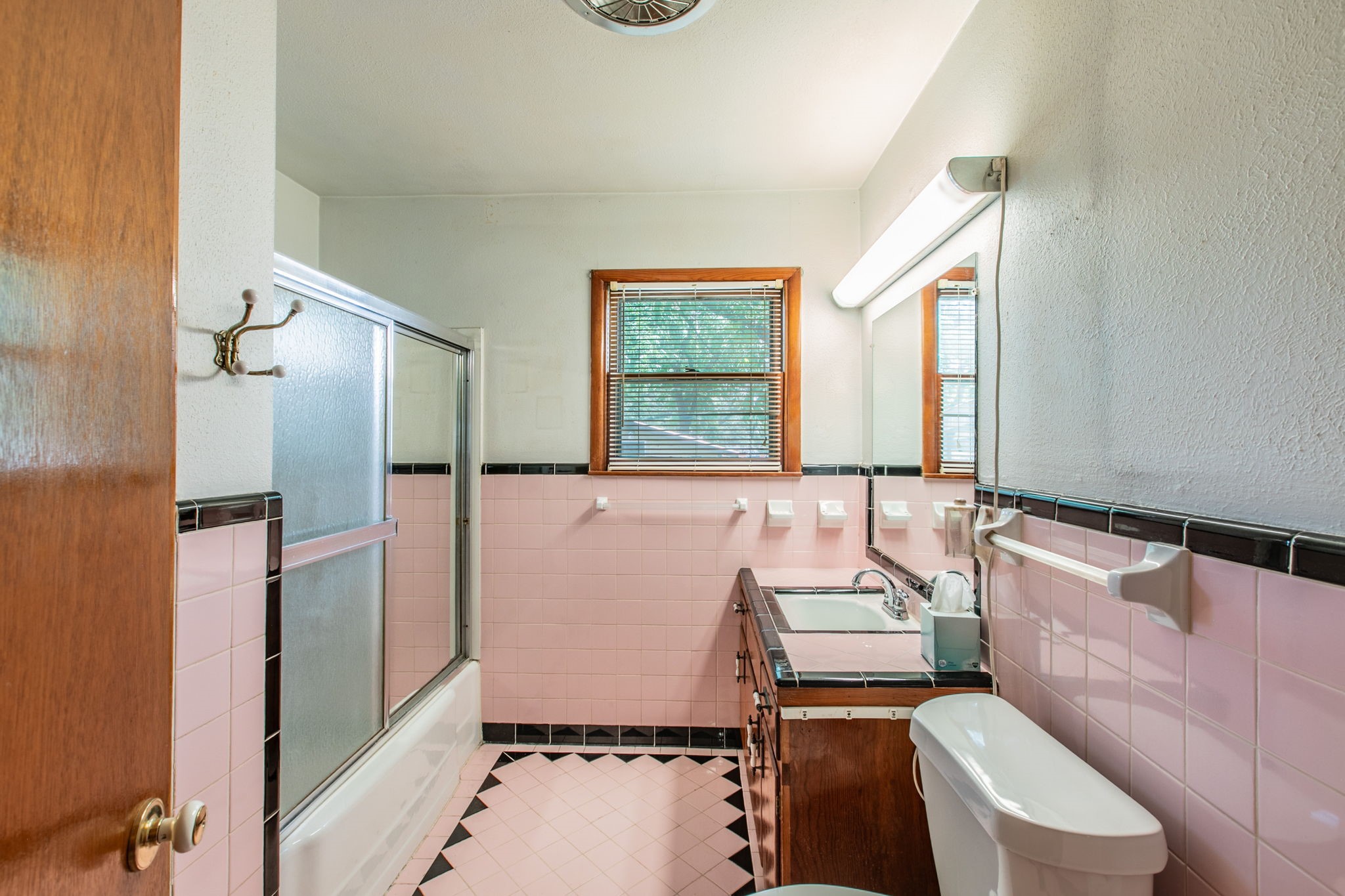 137 Taos Drive Woodway TX 76712