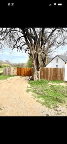605 S Bradshaw Street Denton TX 76205