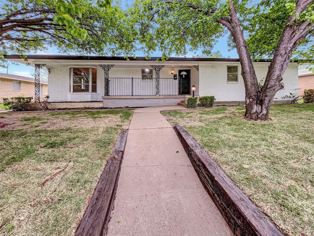 206 Roaring Springs Drive Desoto TX 75115