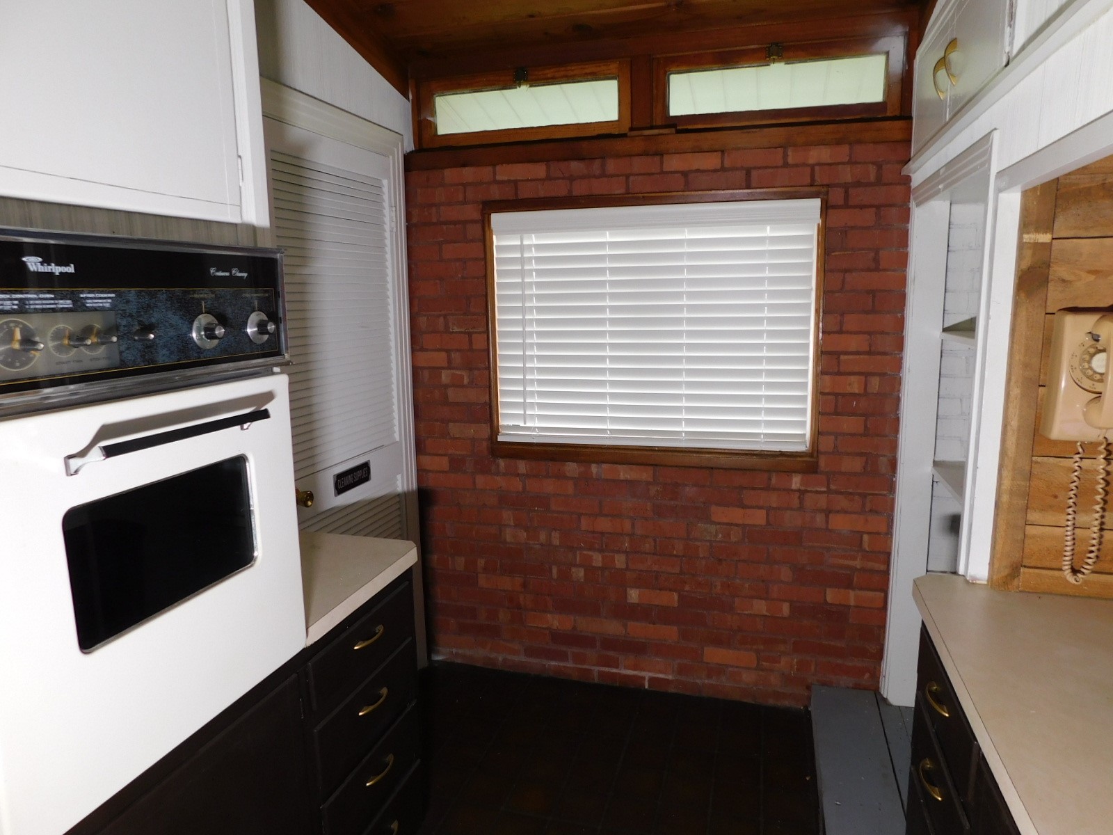 300 S Main Street Springhill LA 71075