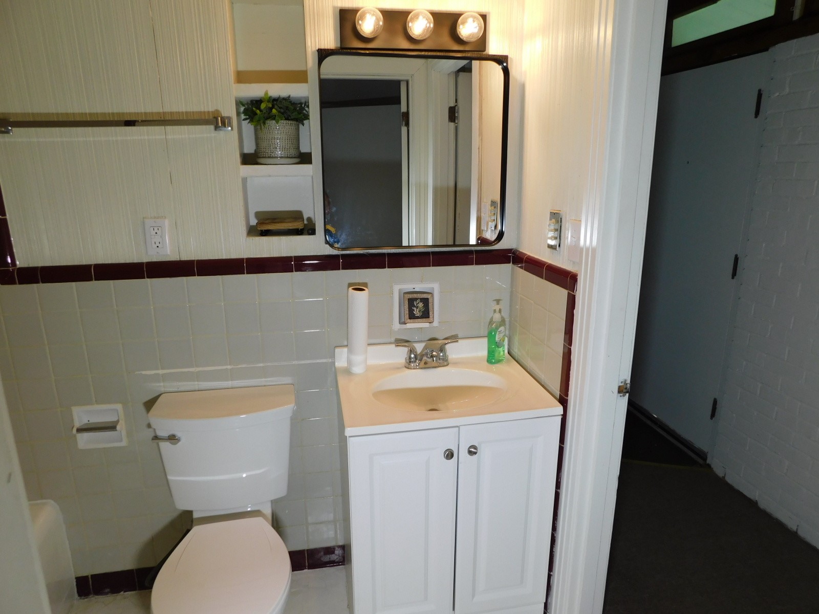 300 S Main Street Springhill LA 71075