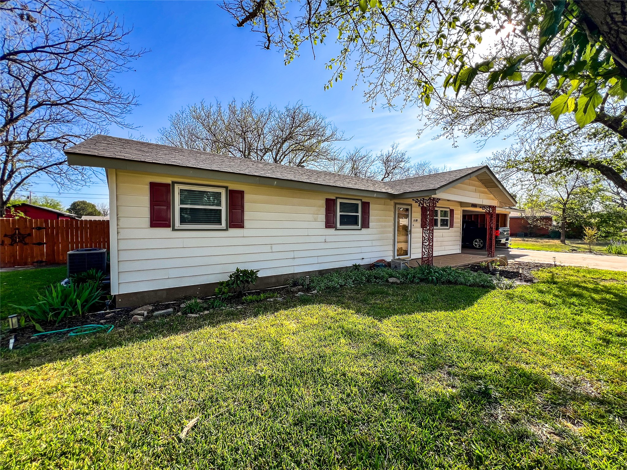 1009 N 7th Street Haskell TX 79521