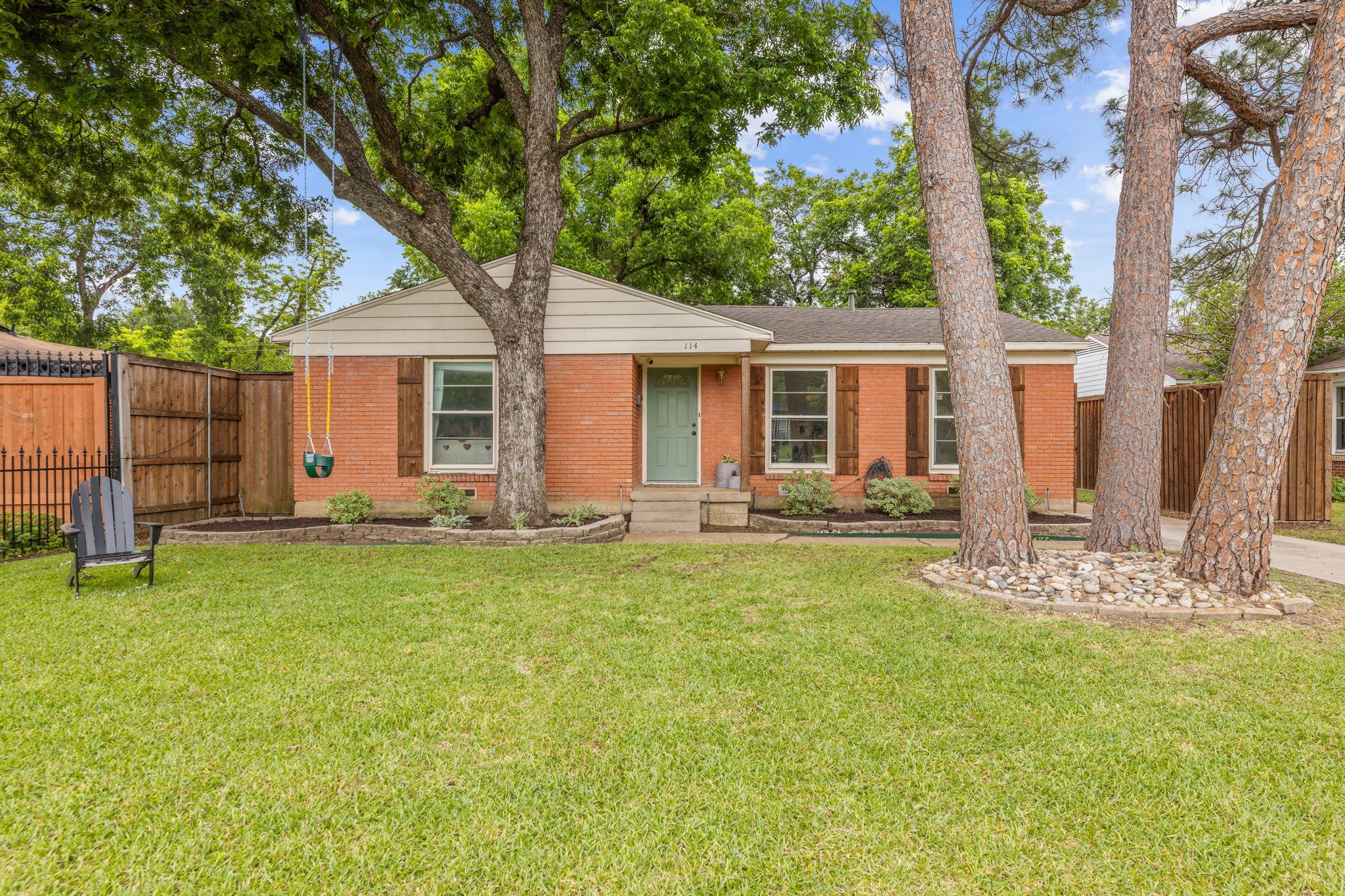 114 E Ireland Drive Irving TX 75062