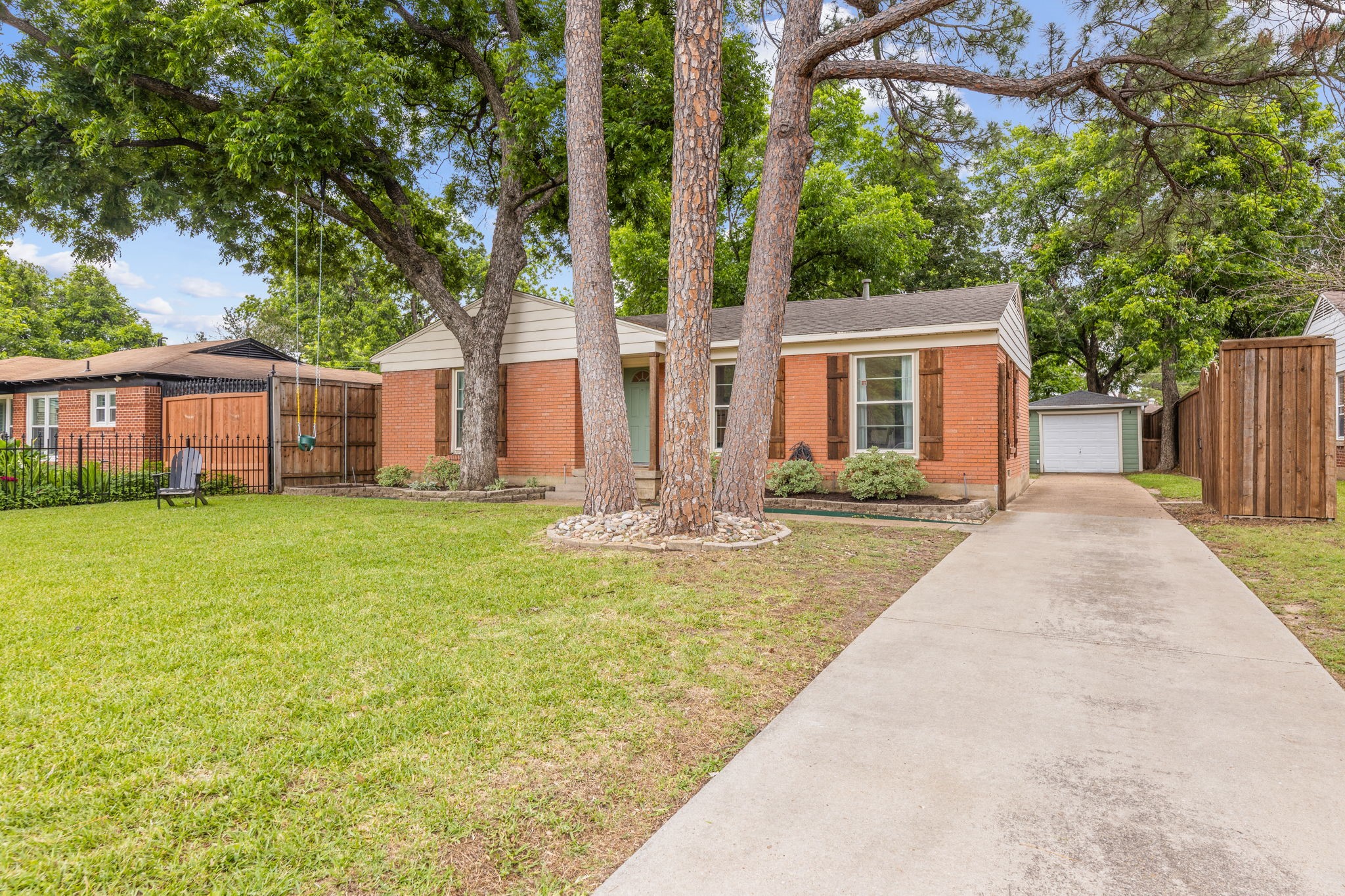 114 E Ireland Drive Irving TX 75062