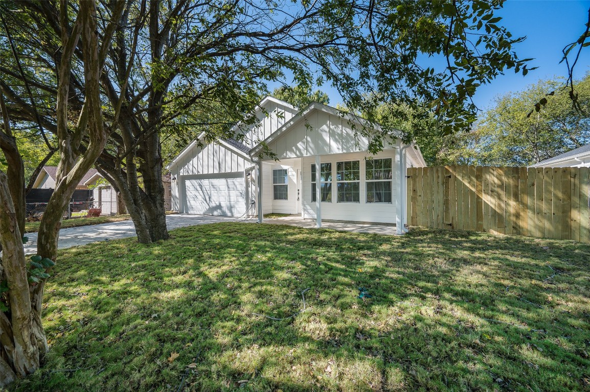 308 N Quinlan Street Howe TX 75459