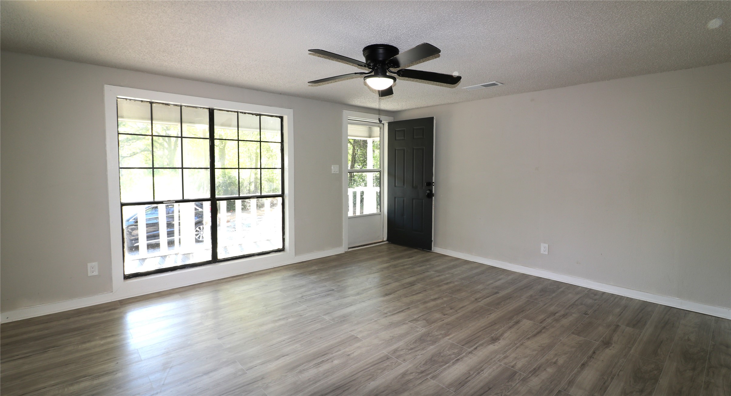 708 Ellington Street Atlanta TX 75551