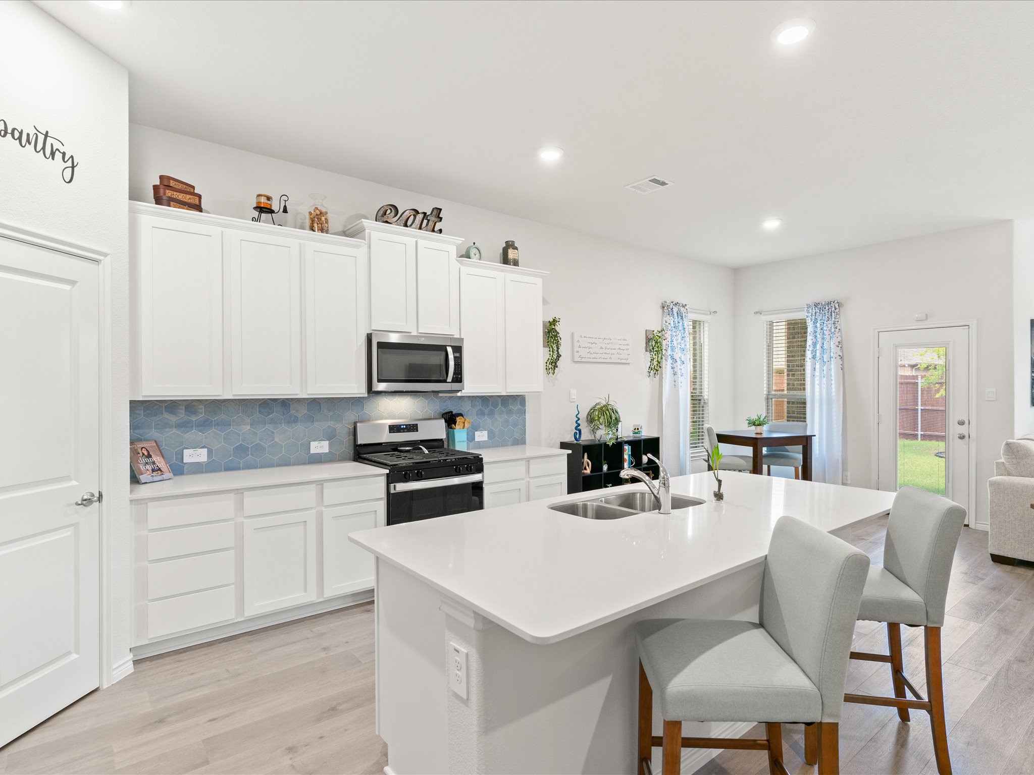 10017 Gray Barrel Drive Aubrey TX 76227