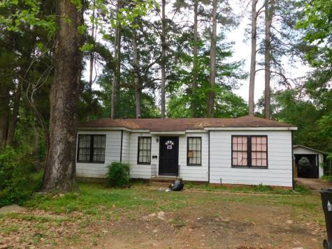 901 SE 2nd Street Springhill LA 71075