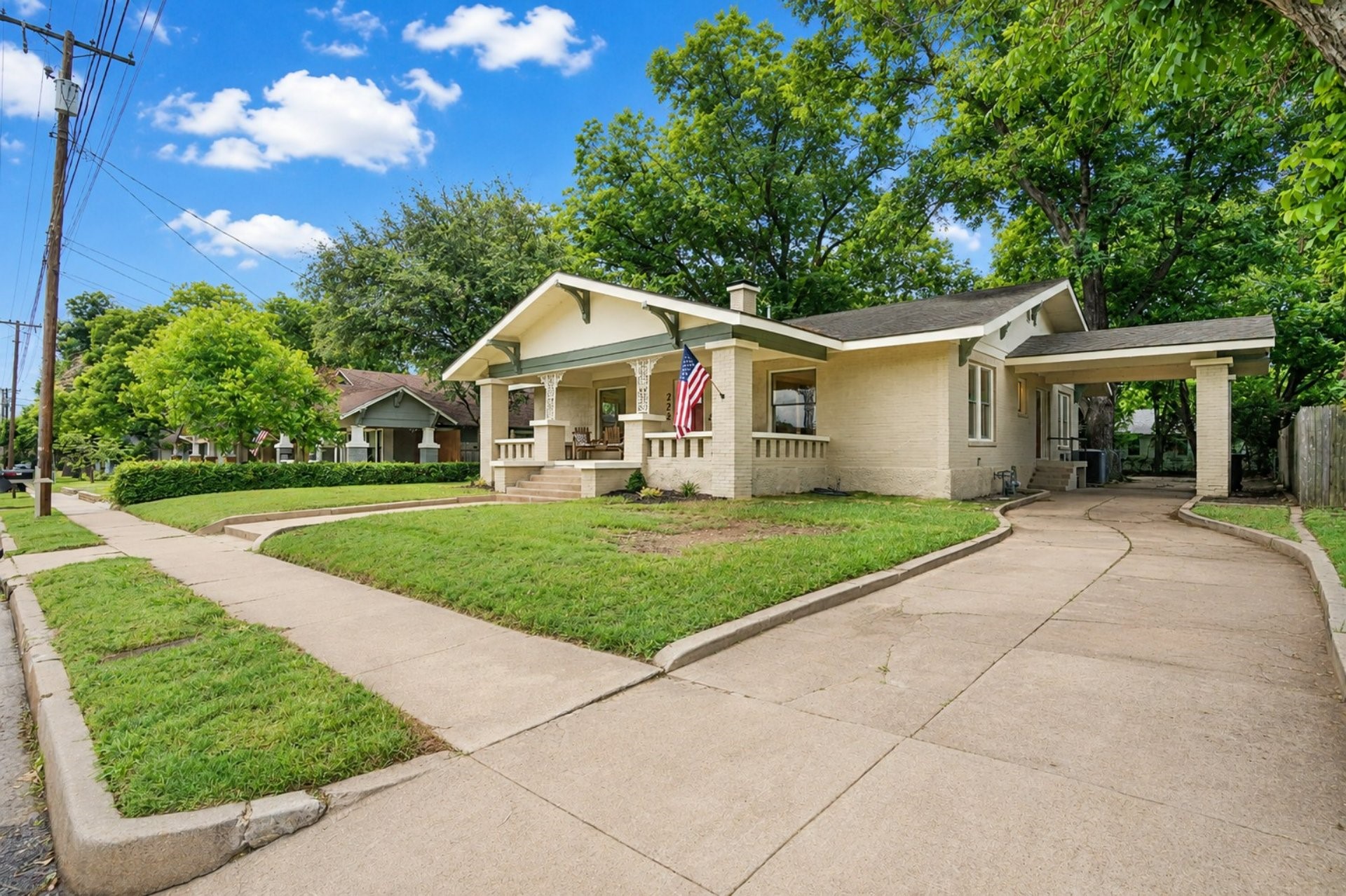 225 Featherston Street Cleburne TX 76033