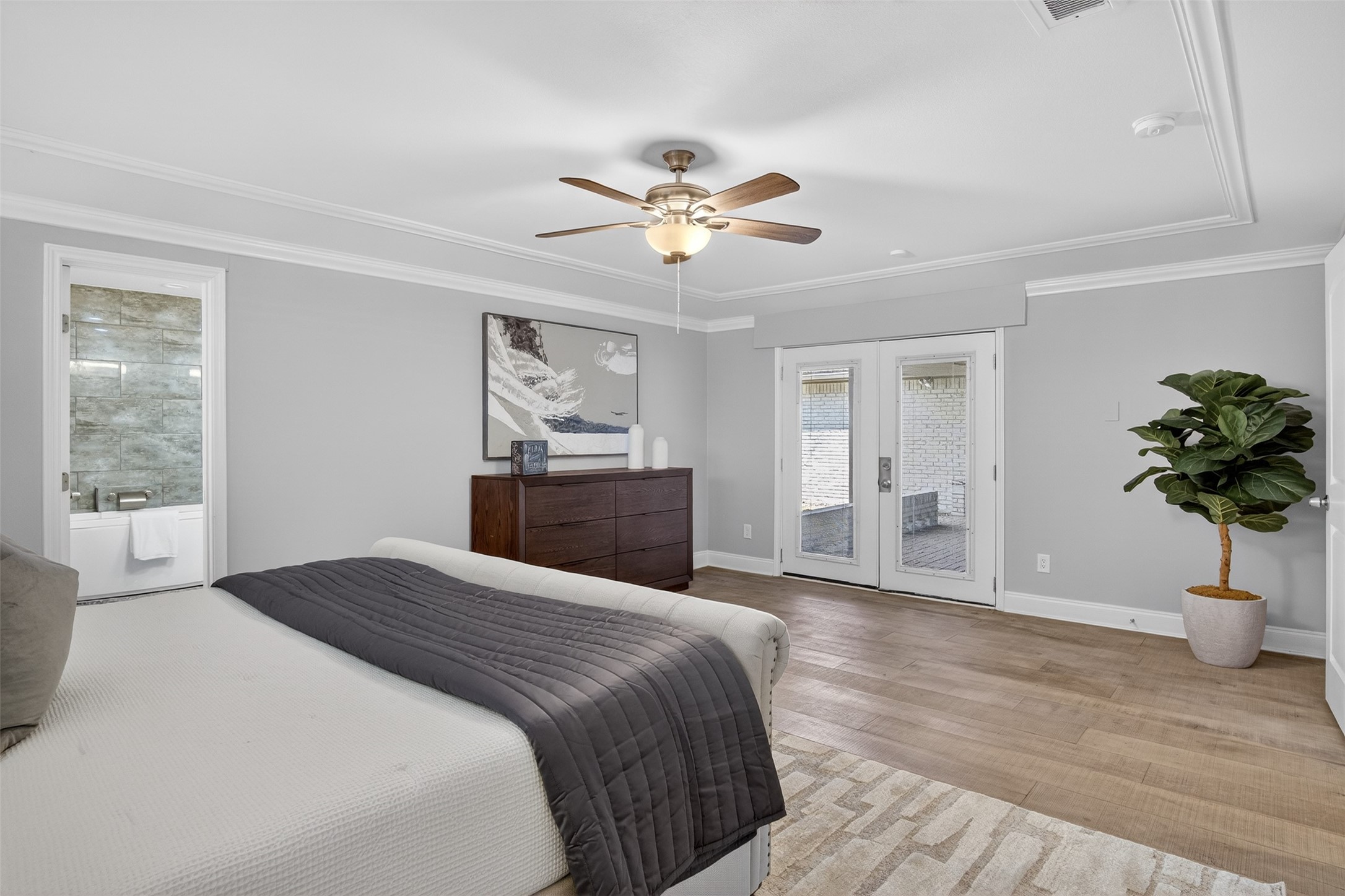 7631 Meadow Road Dallas TX 75230
