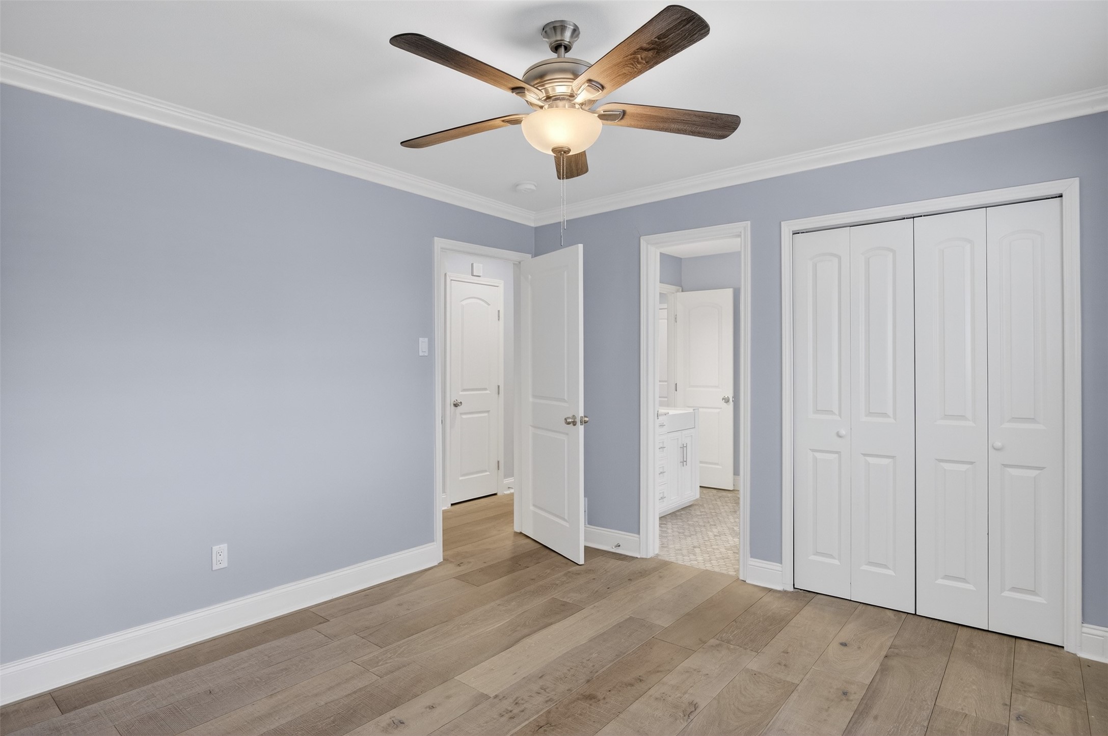 7631 Meadow Road Dallas TX 75230