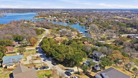 1205 Comanche Cove Drive Granbury TX 76048