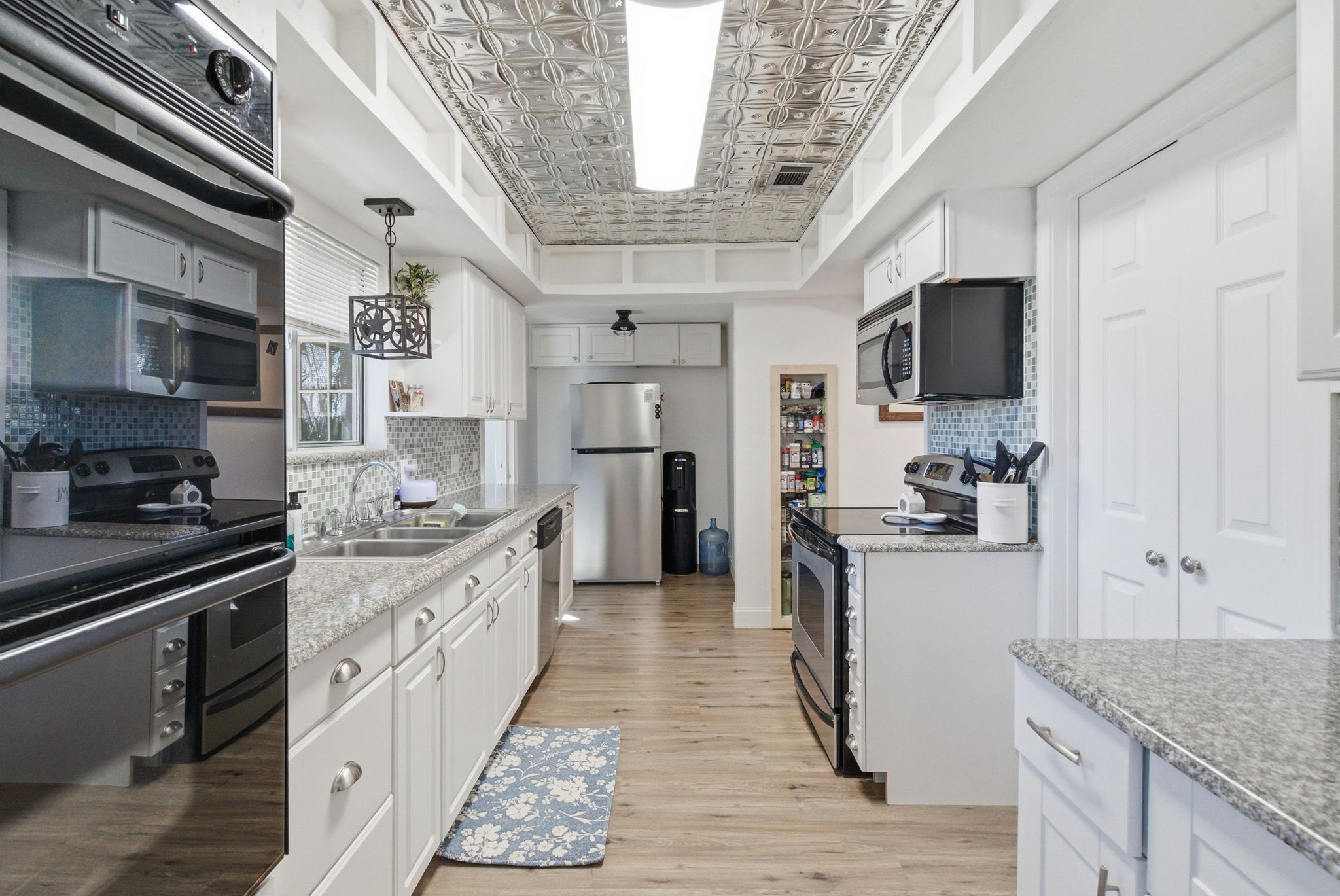 1205 Comanche Cove Drive Granbury TX 76048