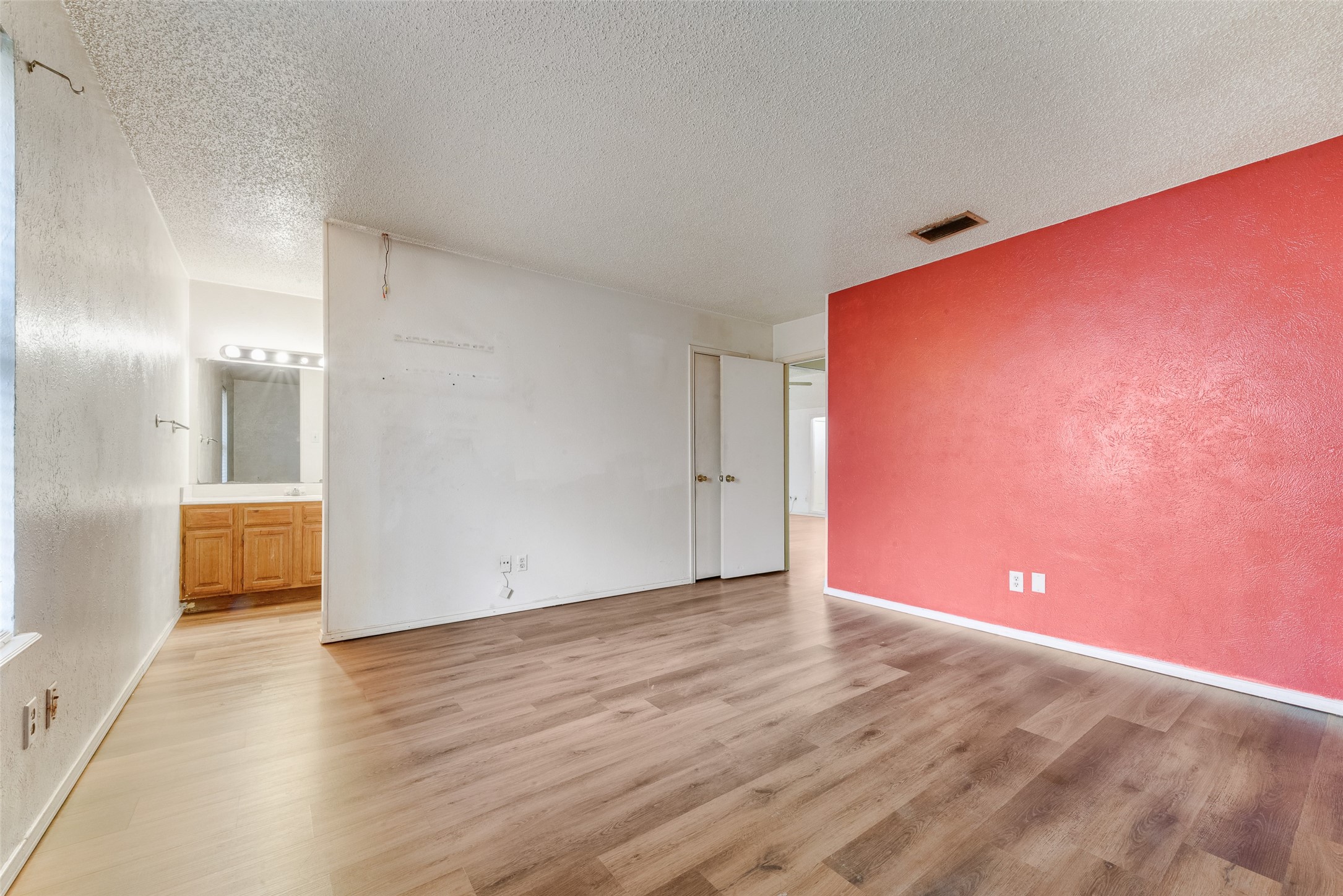 2523 Beverly Hills Lane Mesquite TX 75150