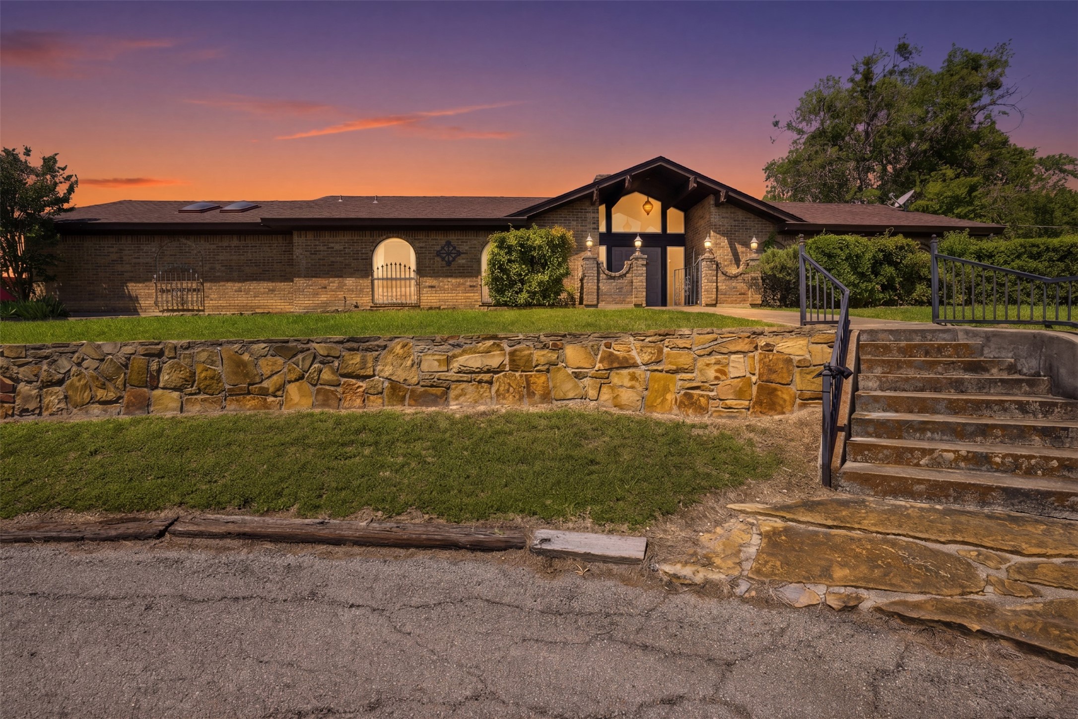 201 Mesa Grande Drive Fort Worth TX 76108