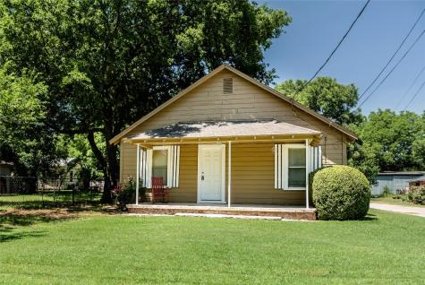 104 7th Street Nocona TX 76255