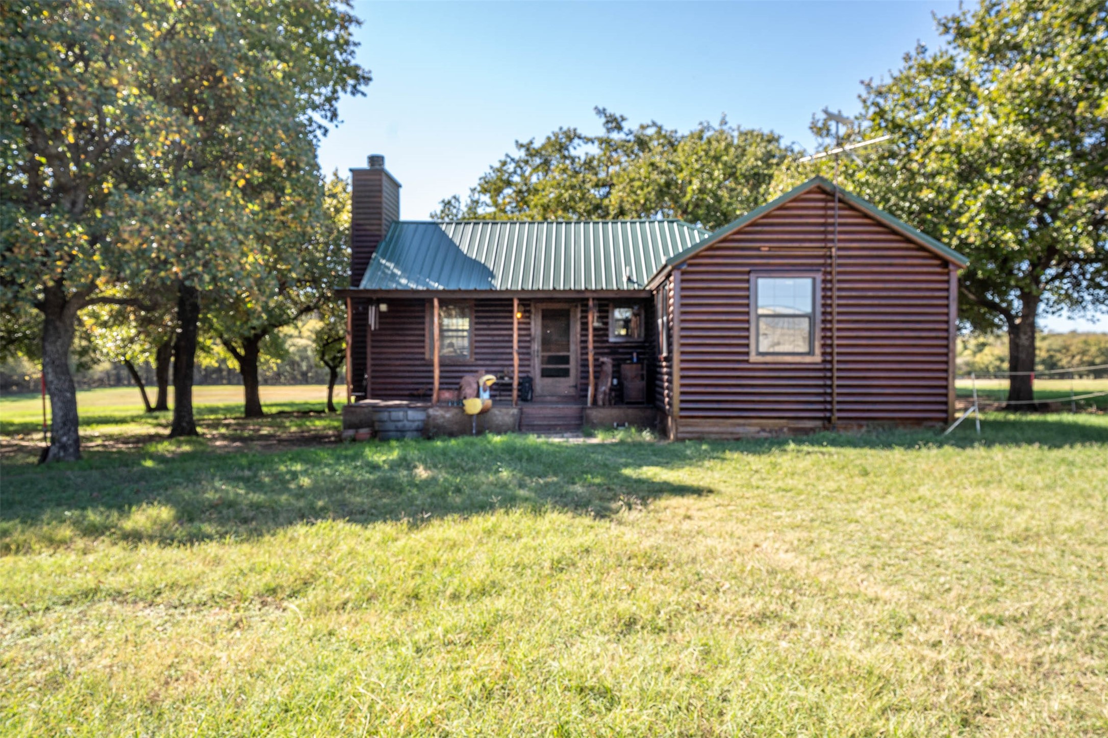 1293 Hcr 1425 Covington TX 76636