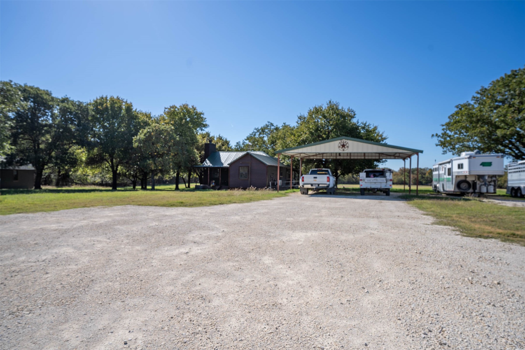 1293 Hcr 1425 Covington TX 76636