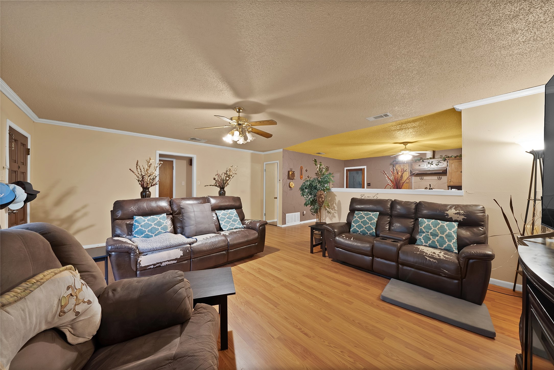 1207 Camelia Street Weatherford TX 76086