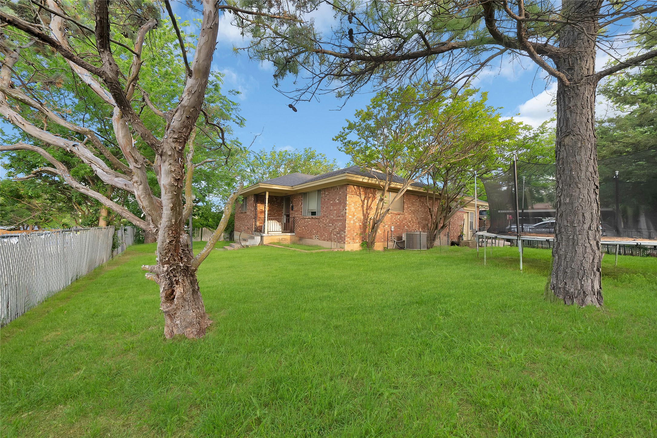 1207 Camelia Street Weatherford TX 76086