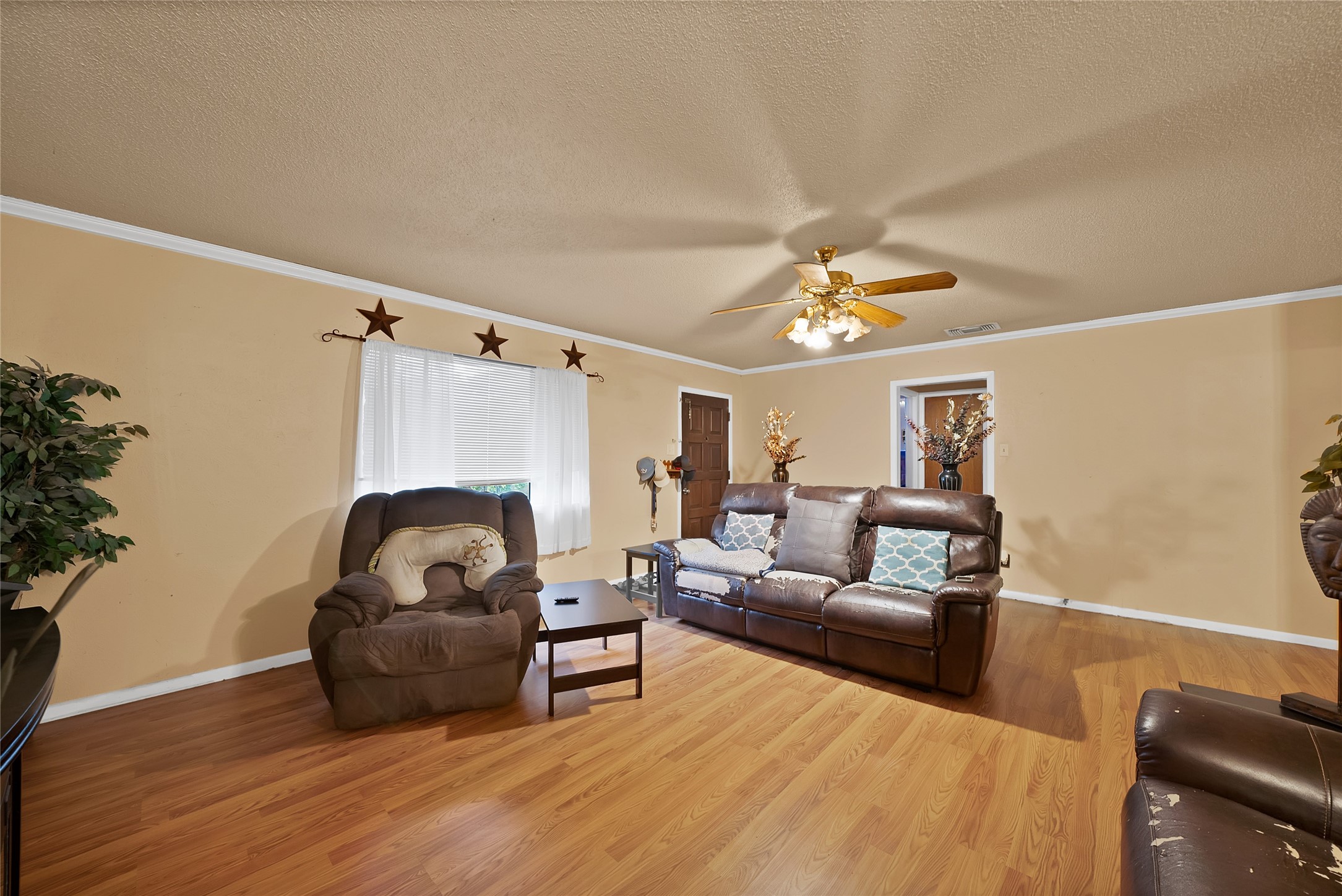 1207 Camelia Street Weatherford TX 76086