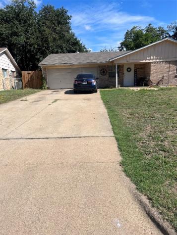 1411 Montclair Street Arlington TX 76015