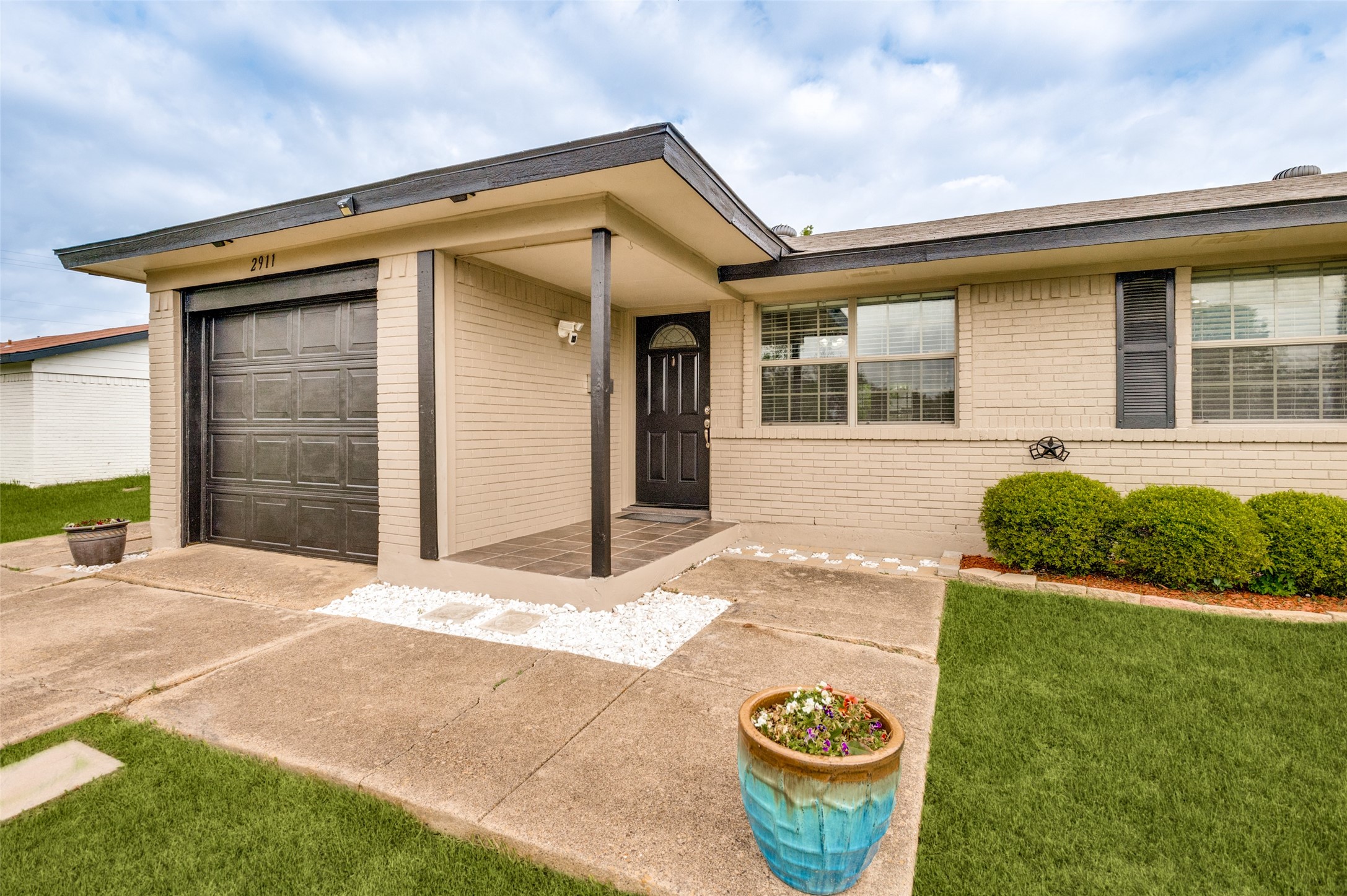 2911 Old North Road Farmers Branch TX 75234