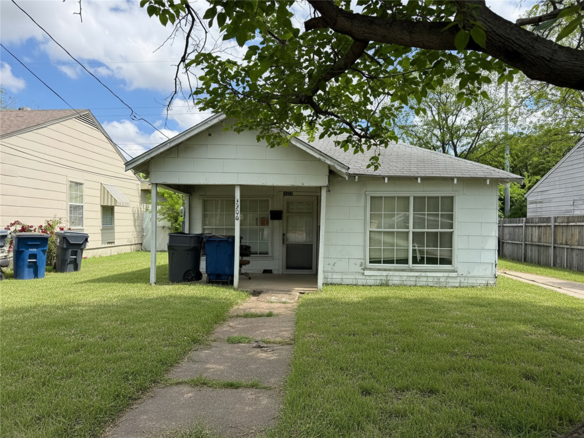3206 N Jim Miller Road Dallas TX 75227
