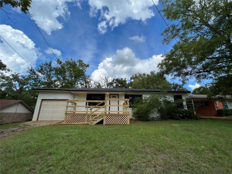 1304 Oakdale Drive Palestine TX 75801