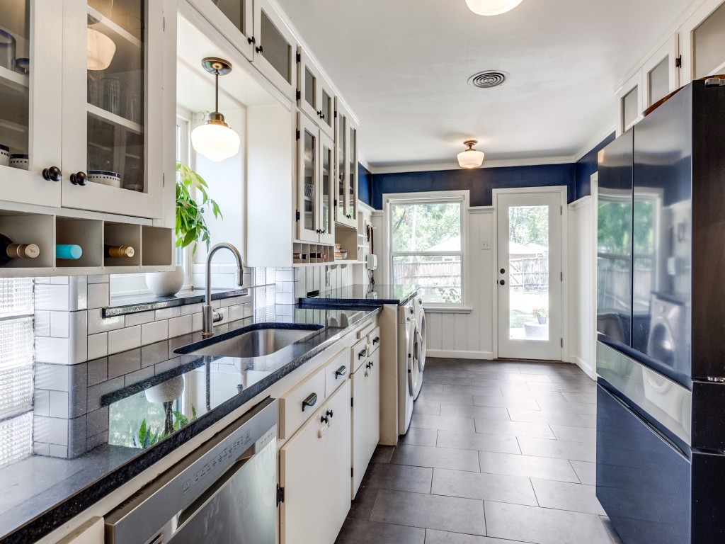 6207 Marquita Avenue Dallas TX 75214