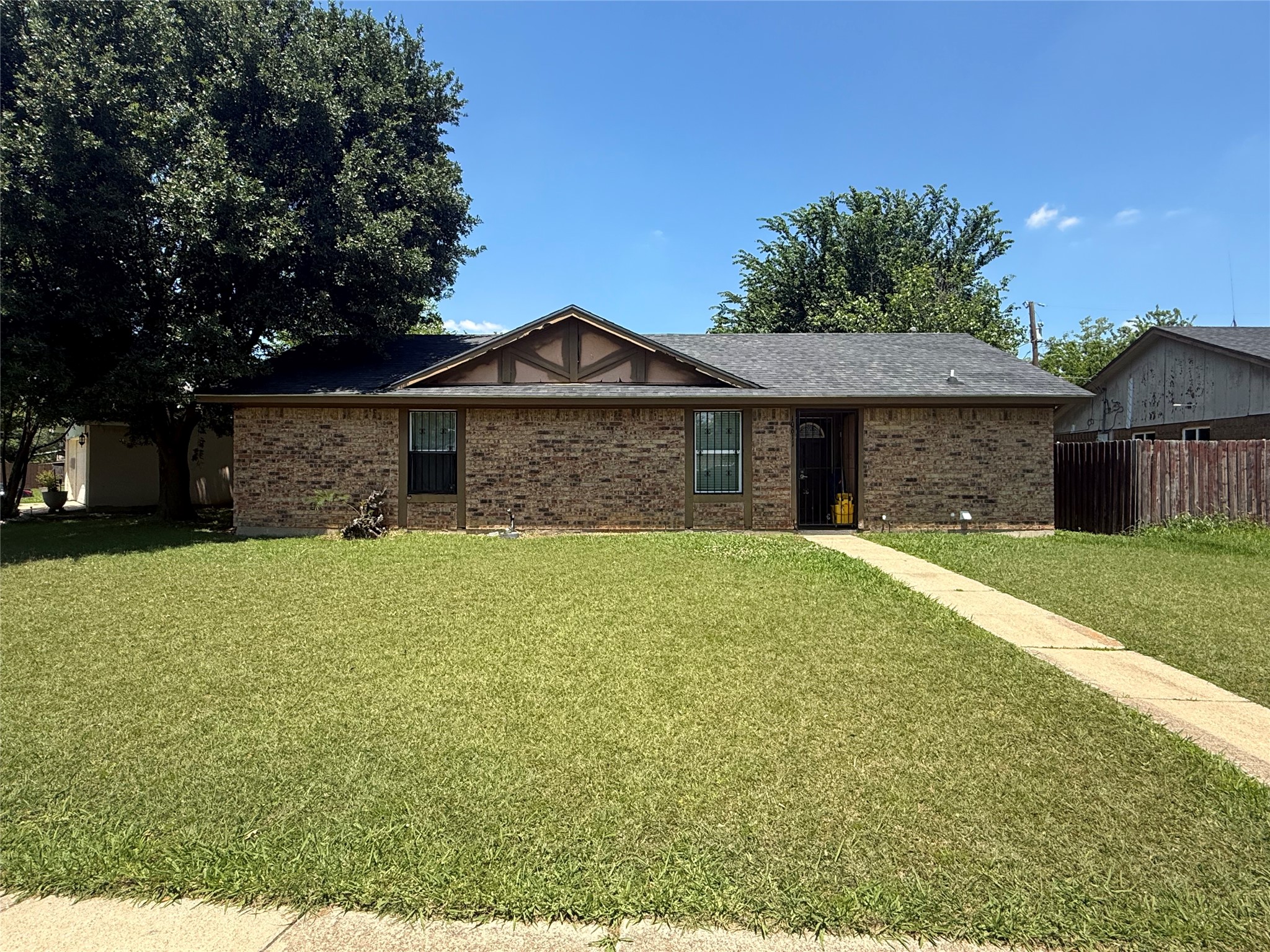10611 Tandem Trail Dallas TX 75217