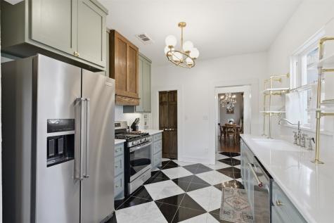 2233 Fairmount Avenue Fort Worth TX 76110
