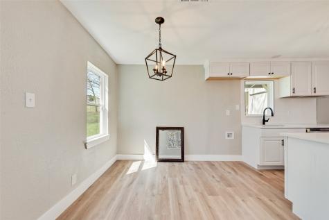 9303 S Fm 730 Azle TX 76020