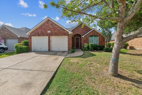 2771 Waterway Drive Grand Prairie TX 75054