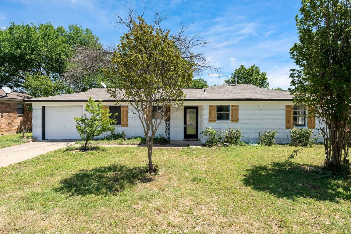 1220 Valentine Street Hurst TX 76053