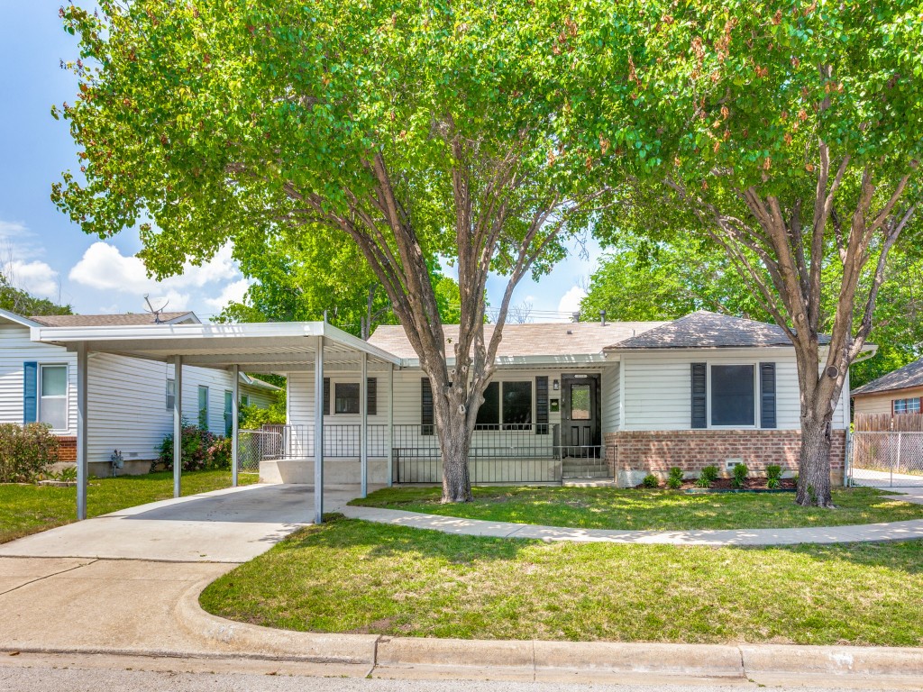5233 Palmer Drive Haltom City TX 76117
