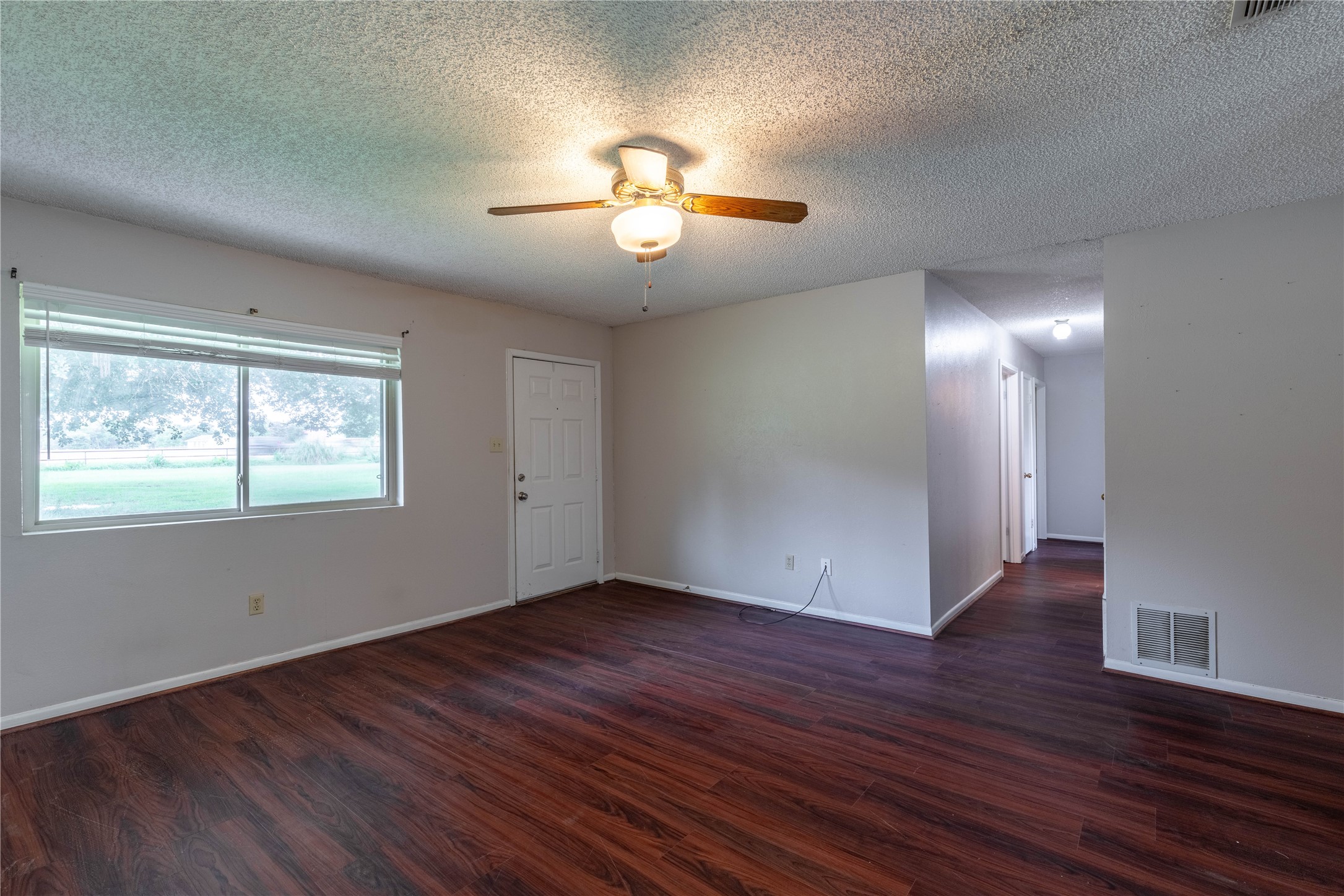 2909 SE Mckinney Street Rice TX 75155