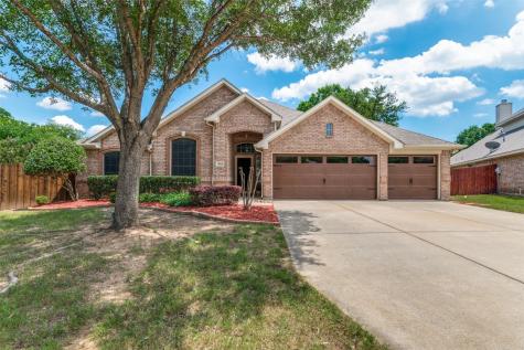 932 Rock Ridge Court Hurst TX 76053