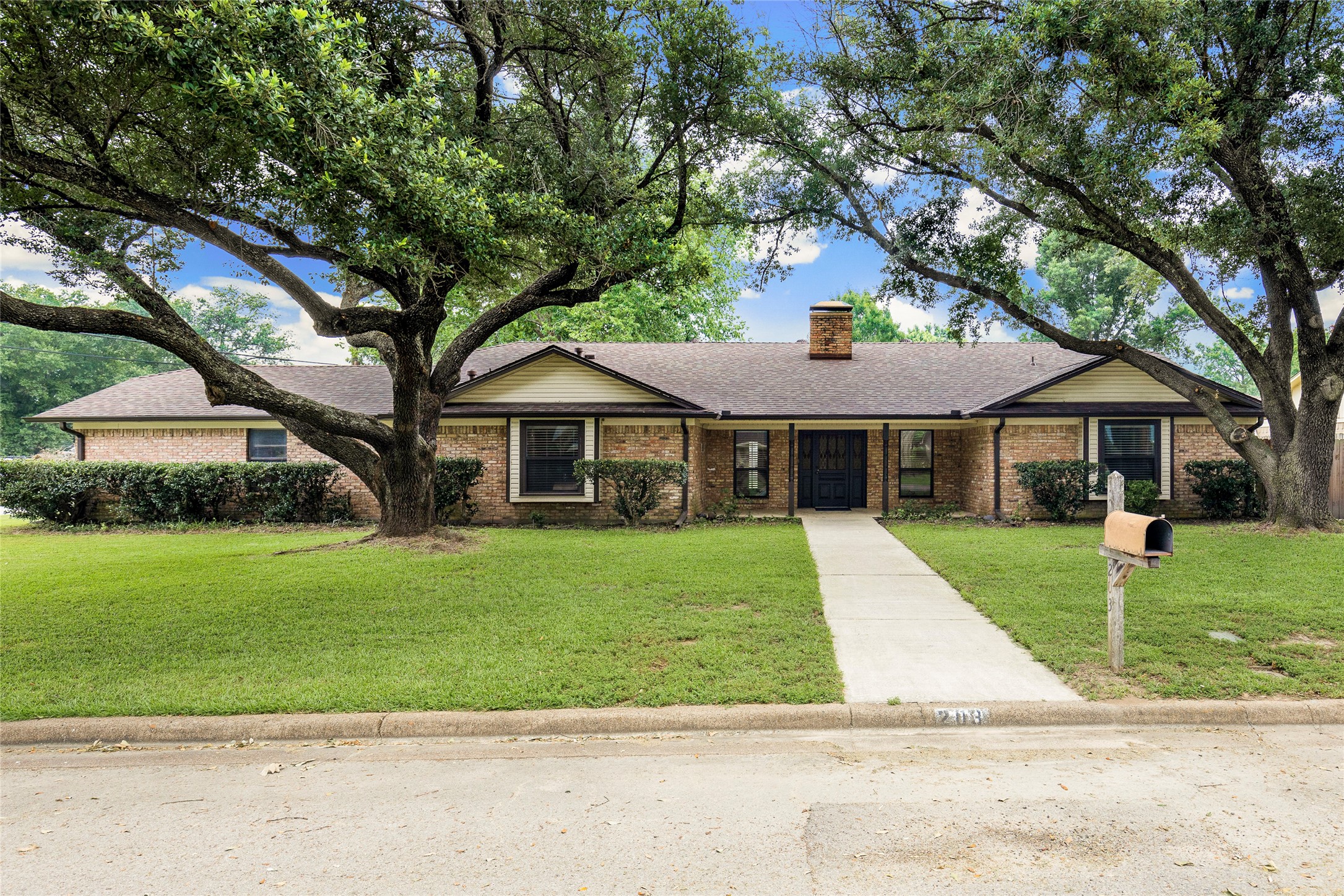 203 Pamela Drive Mineola TX 75773