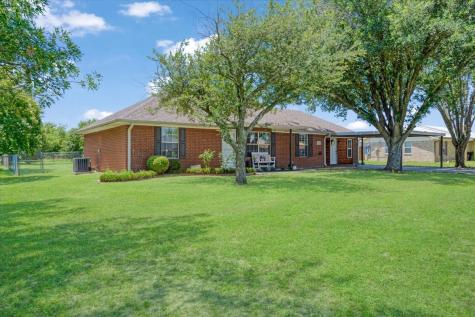 900 Amy Way Bonham TX 75418