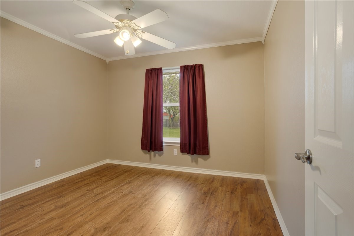 105 Mulberry Drive Trenton TX 75490