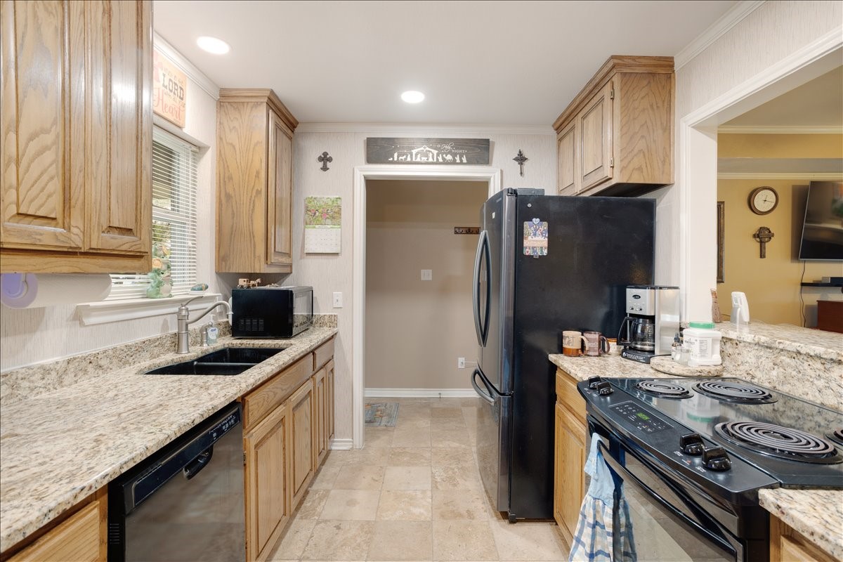 105 Mulberry Drive Trenton TX 75490