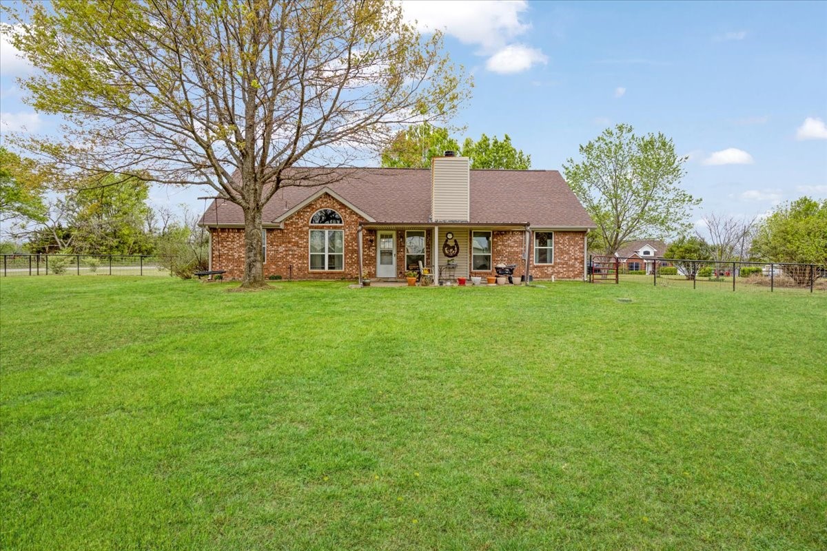 105 Mulberry Drive Trenton TX 75490