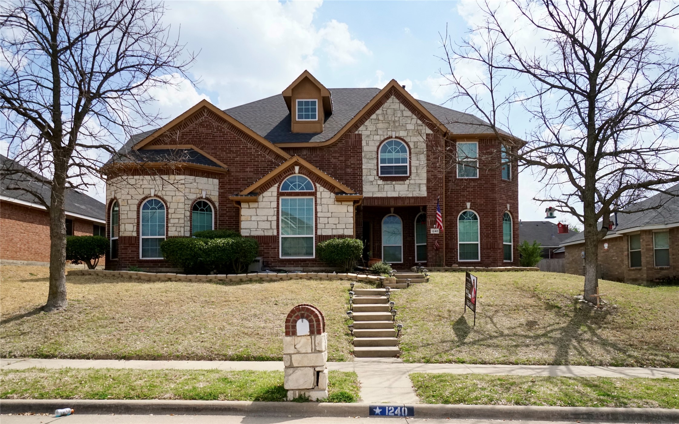 1240 Kensington Drive Desoto TX 75115