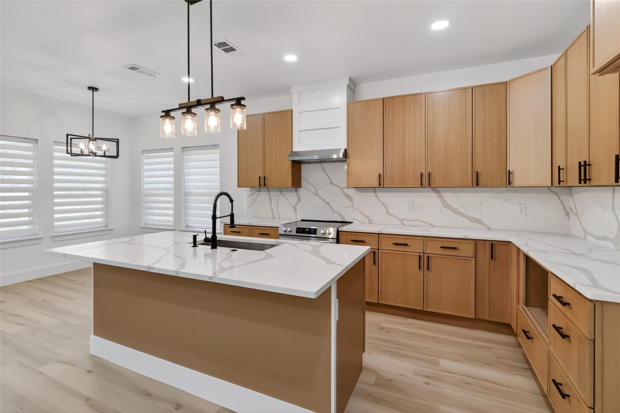 6131 Inca Drive Enchanted Oaks TX 75156